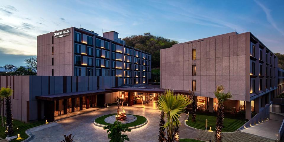 Crowne Plaza Labuan Bajo by IHG, Labuan Bajo
