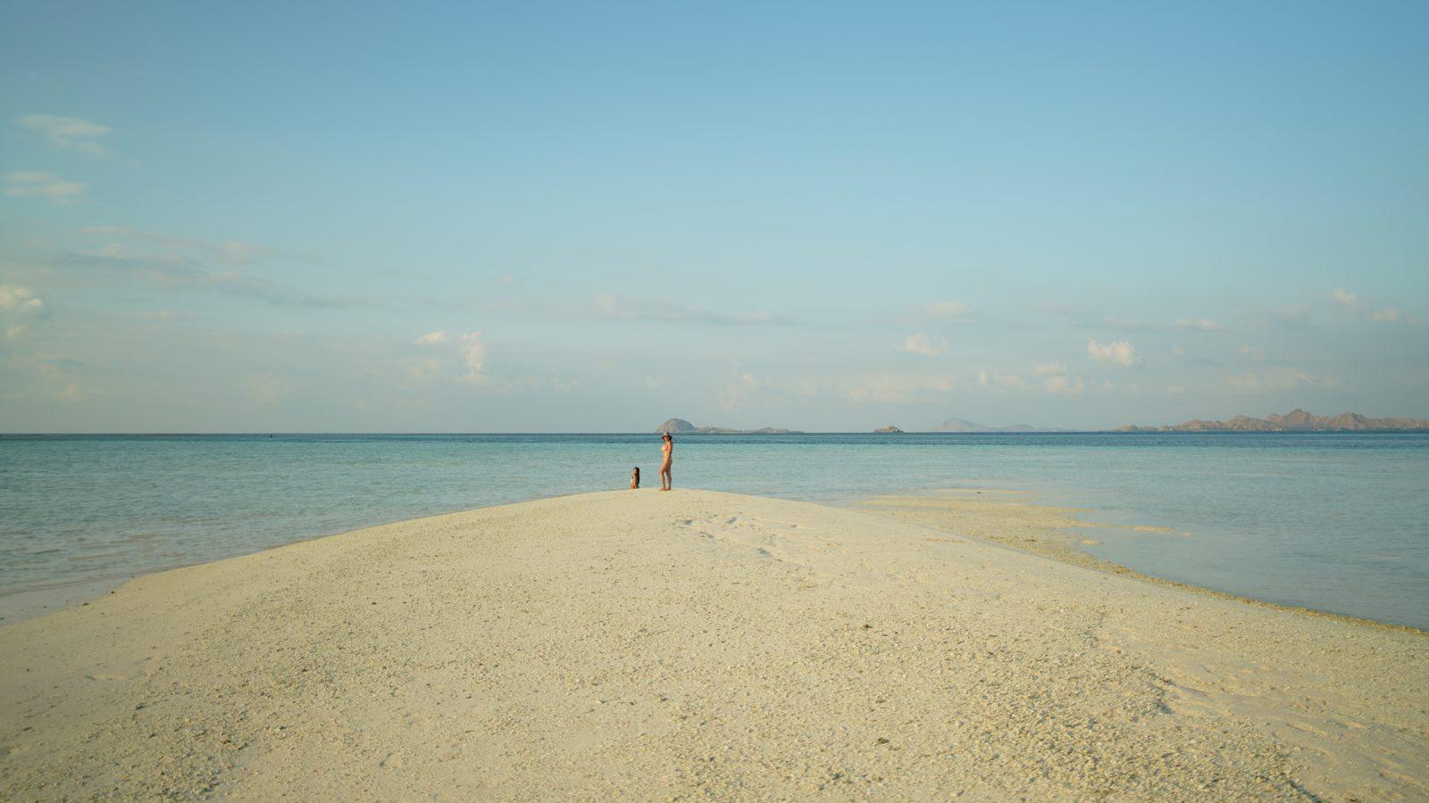Taka Makassar – long white sandbar, sea, distant figure (Real photo from a KEXI trip)